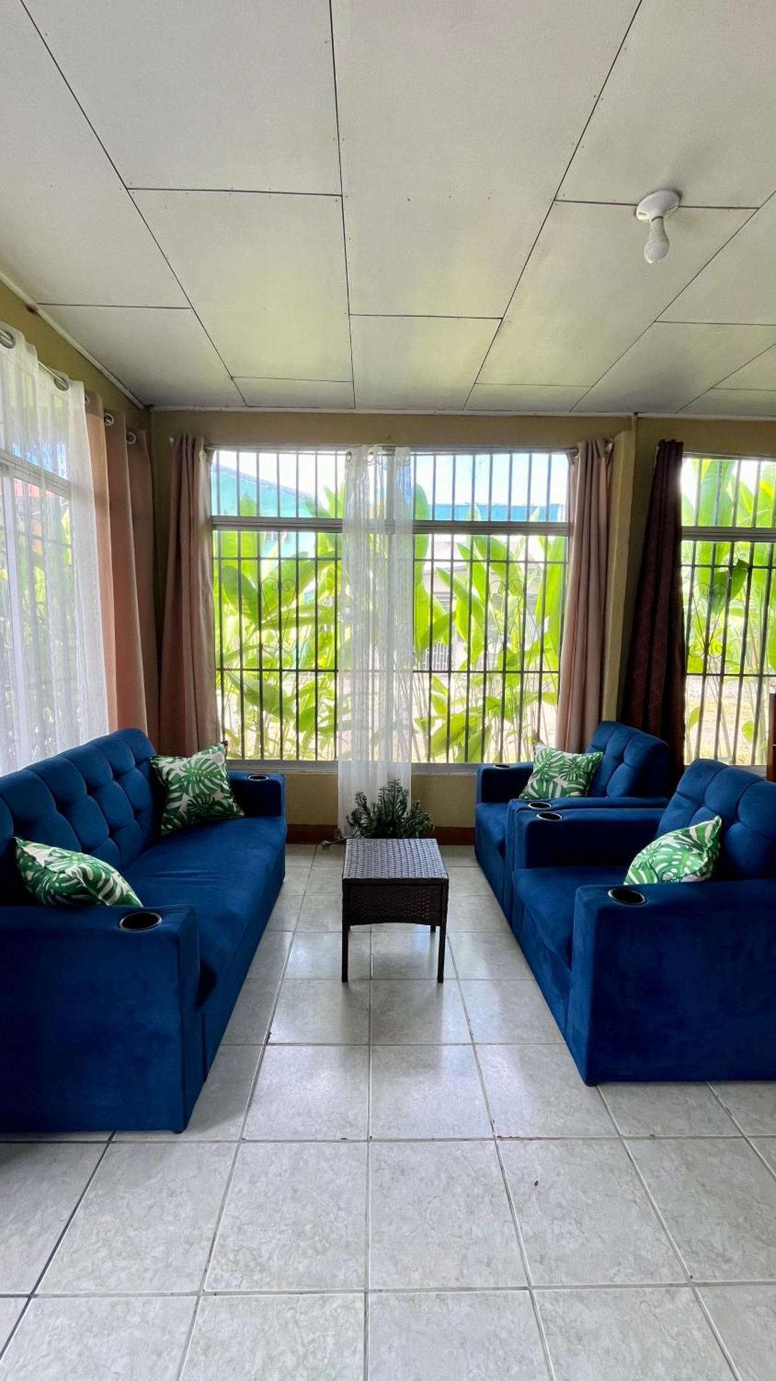 Maison d'hôtes Blue House à Puerto Jiménez Extérieur photo